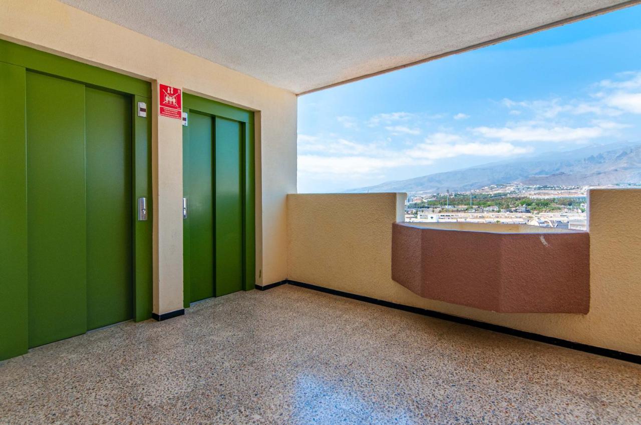 Torres Del Sol Beach Front Apartment Ph06 Los Cristianos  Bagian luar foto